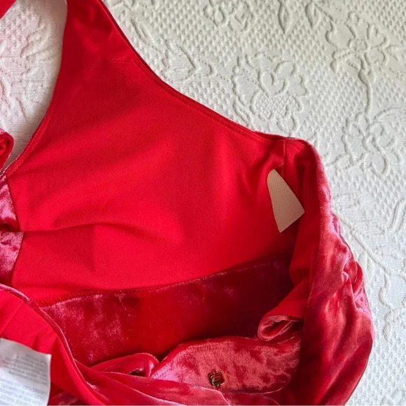 Fabletics Oasis Crushed Velour bra Size small - Picture 8 of 10